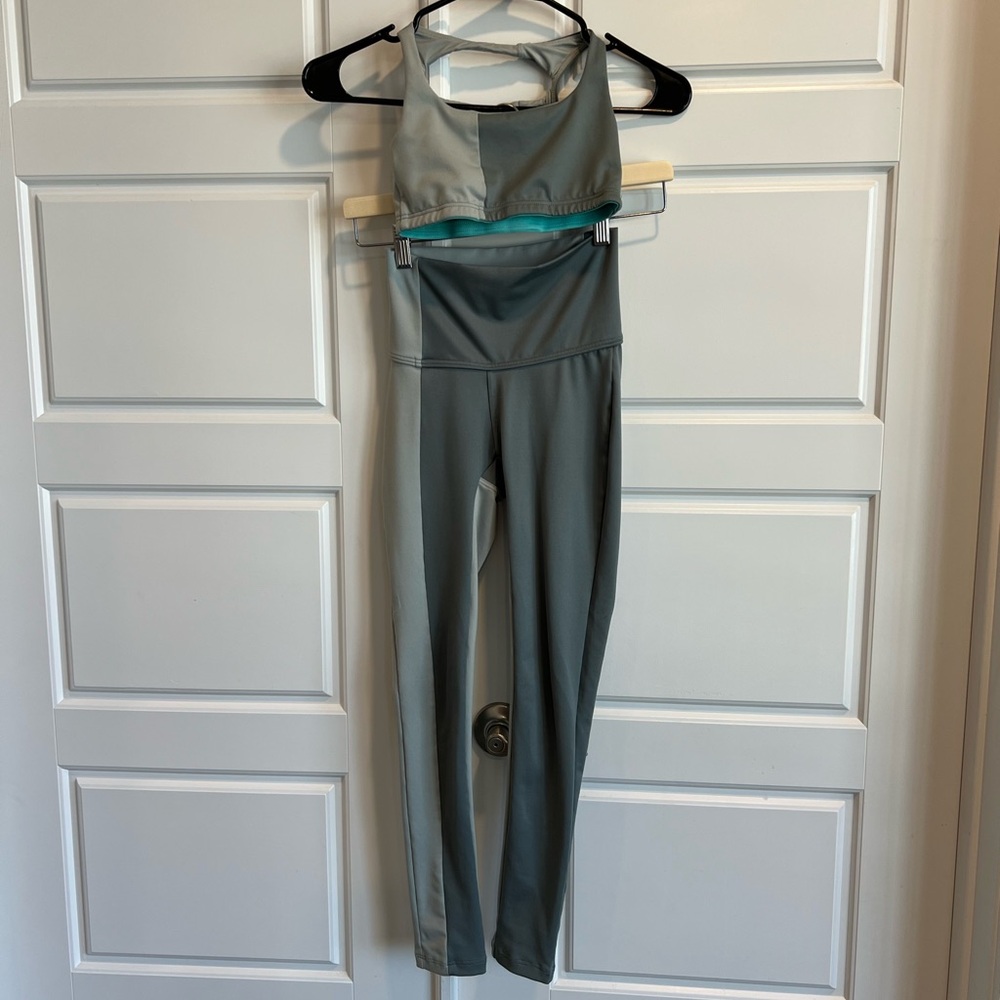 Jo+Jax High-Waist Leggings & Bra Top Sage Green Size YL